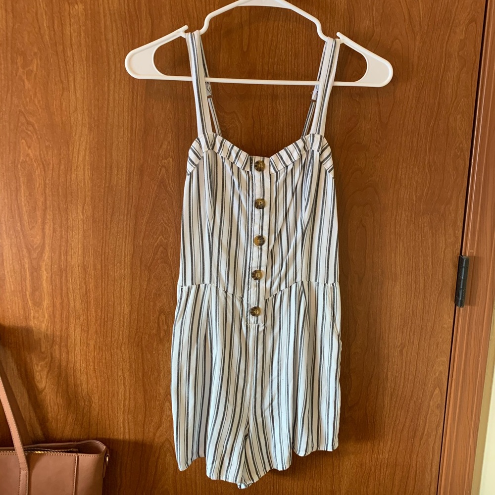 Hollister romper with pockets